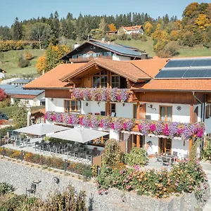 https://ferienhaus-und-landhaus-berger.com-bavaria.com